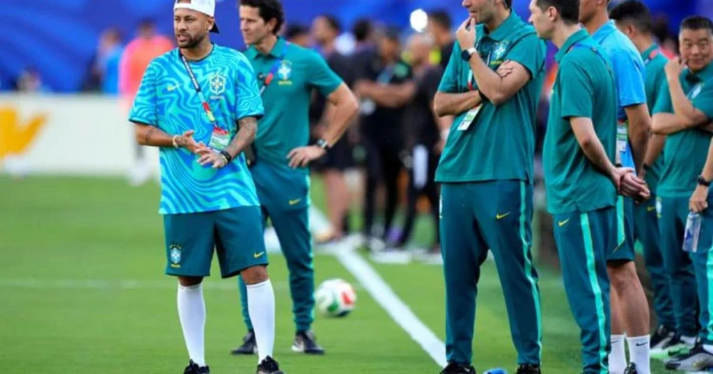 Neymar Calf Injury might keep him out.